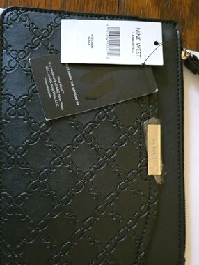 Nine West Black Wristlet